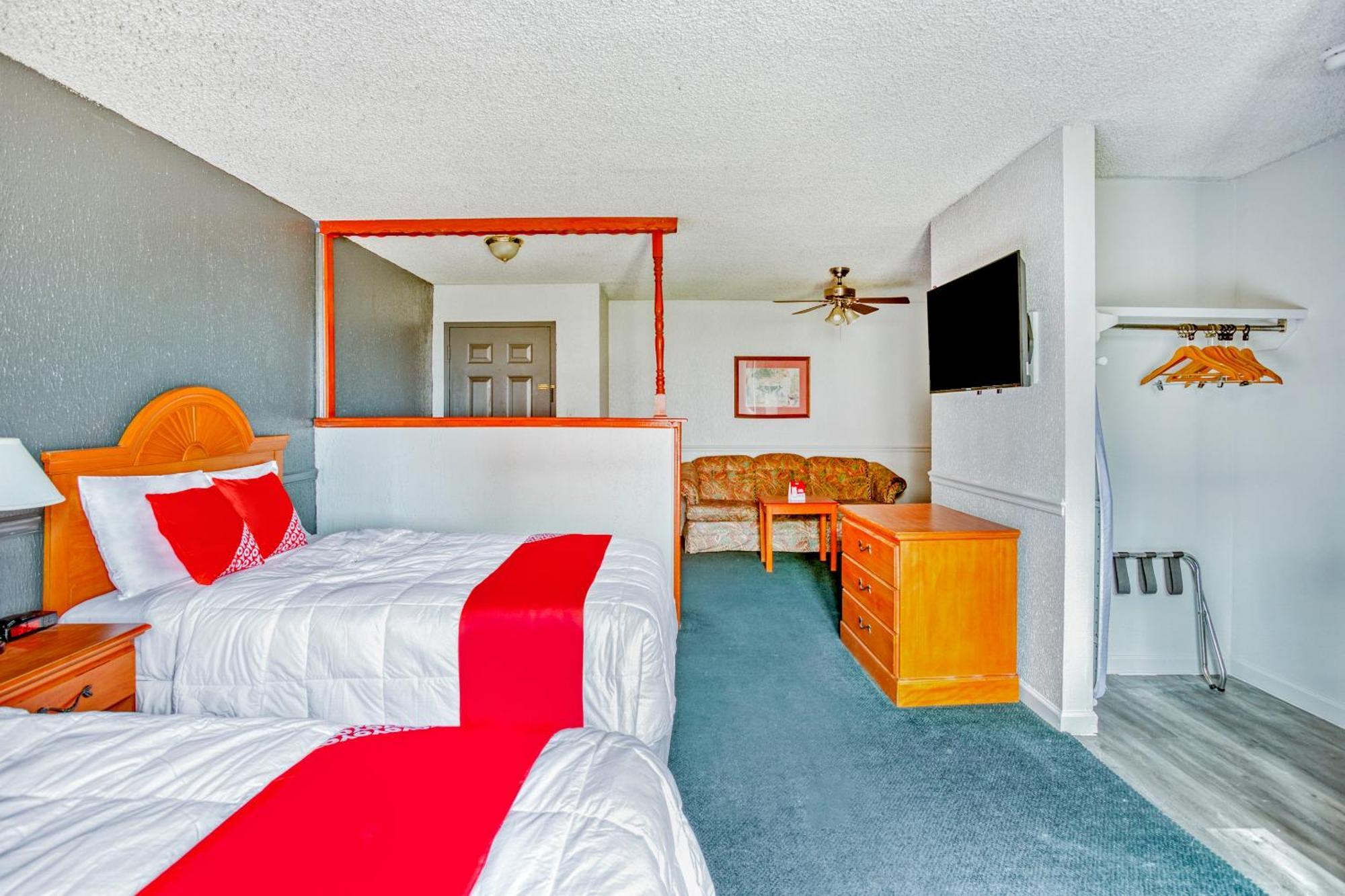 Hotel Oyo Townhouse Tulsa Woodland Hills Exterior foto